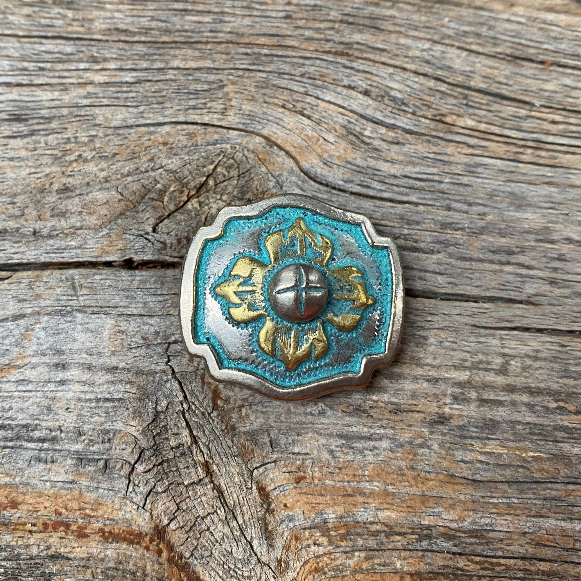 A Touch of Turquoise Western Concho W109
