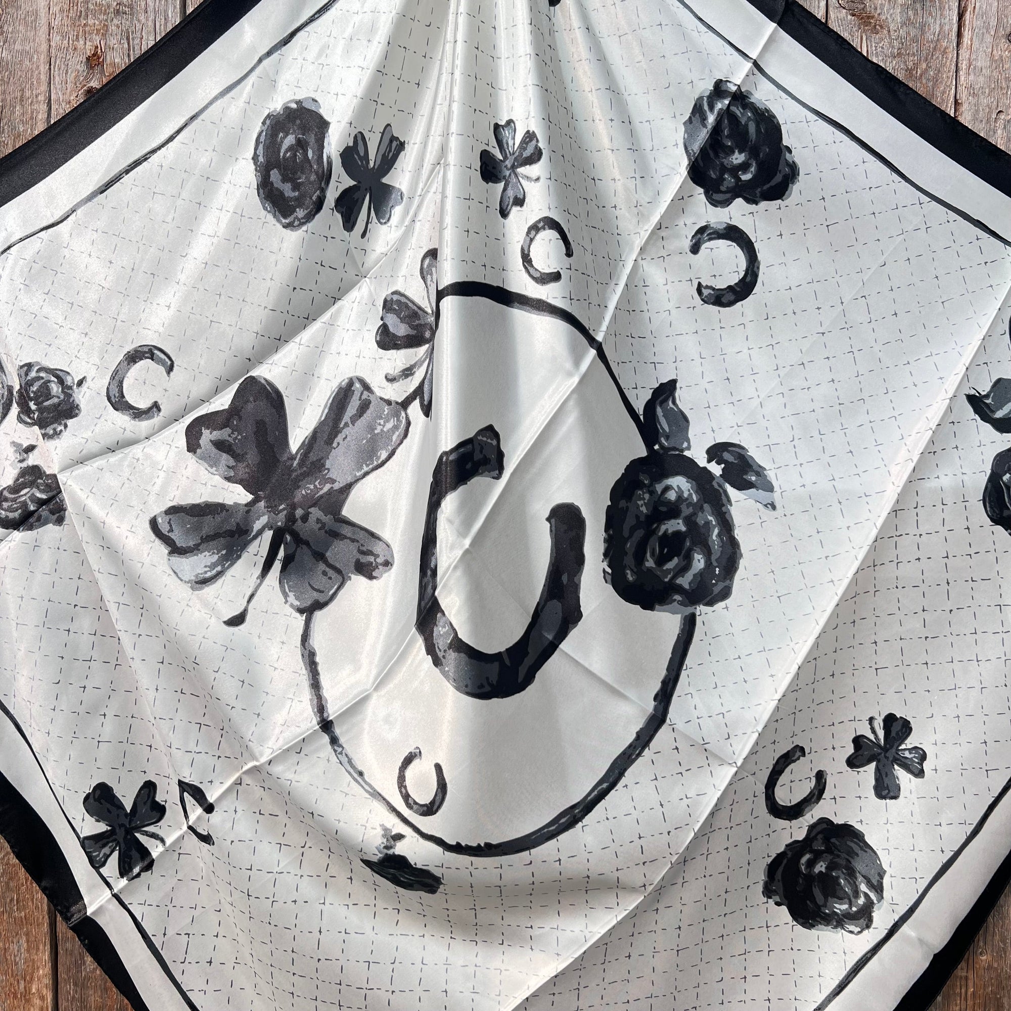 35X35" Black / White Four Leaf Clover Wild Rag / Scarf WR323