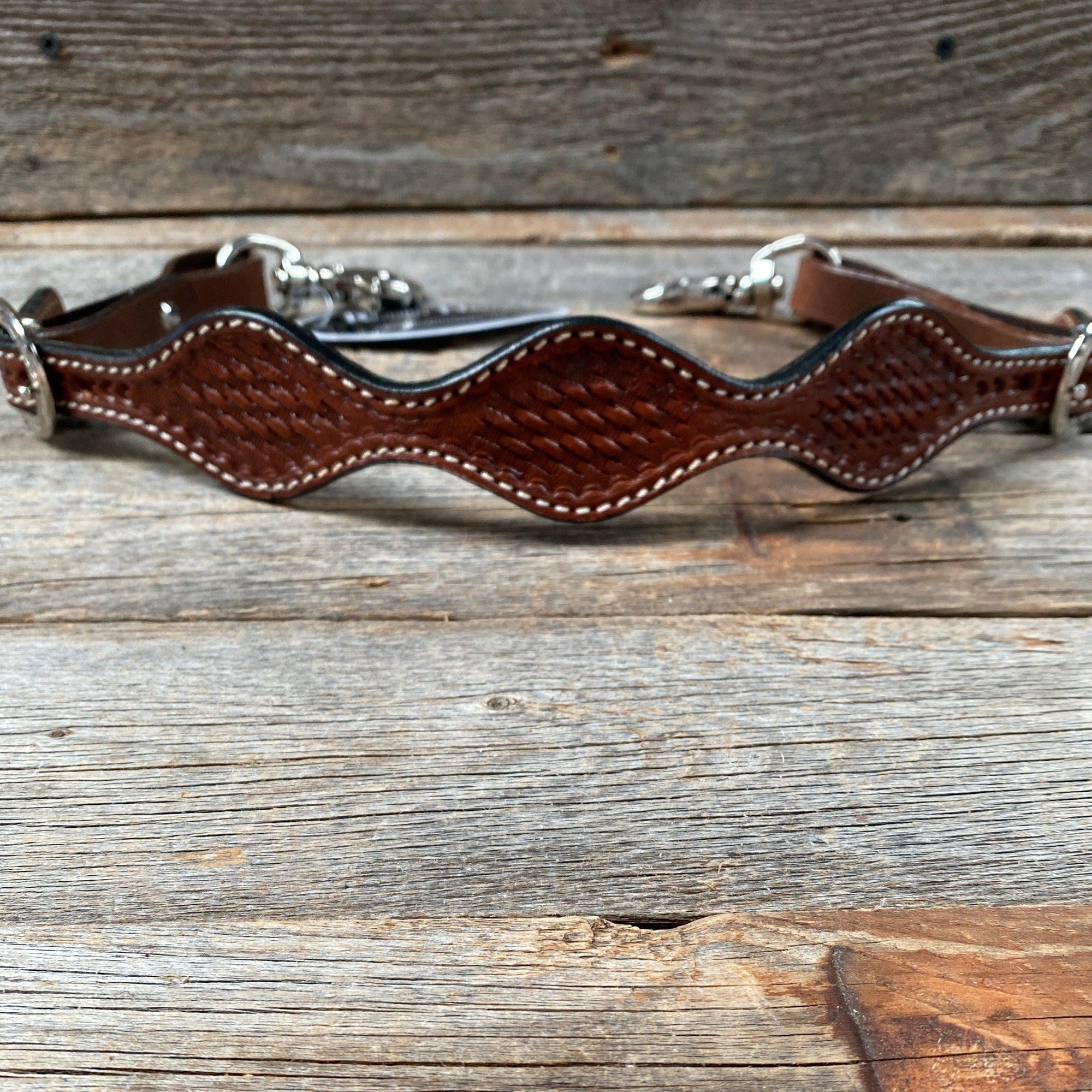 Medium Oil Basketweave Wither Strap 