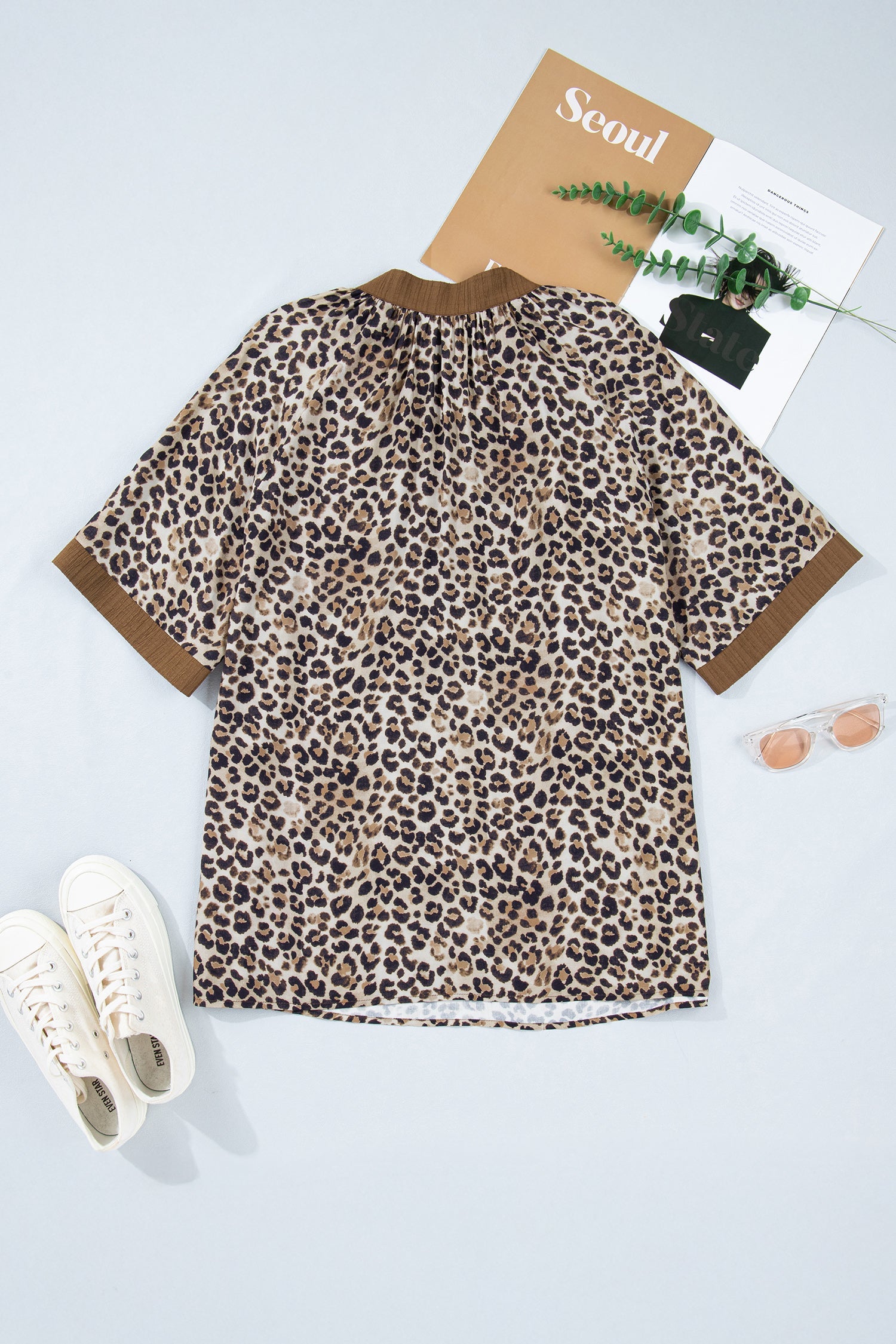 Plus Size Leopard Patchwork Crinkled V-Neck Blouse