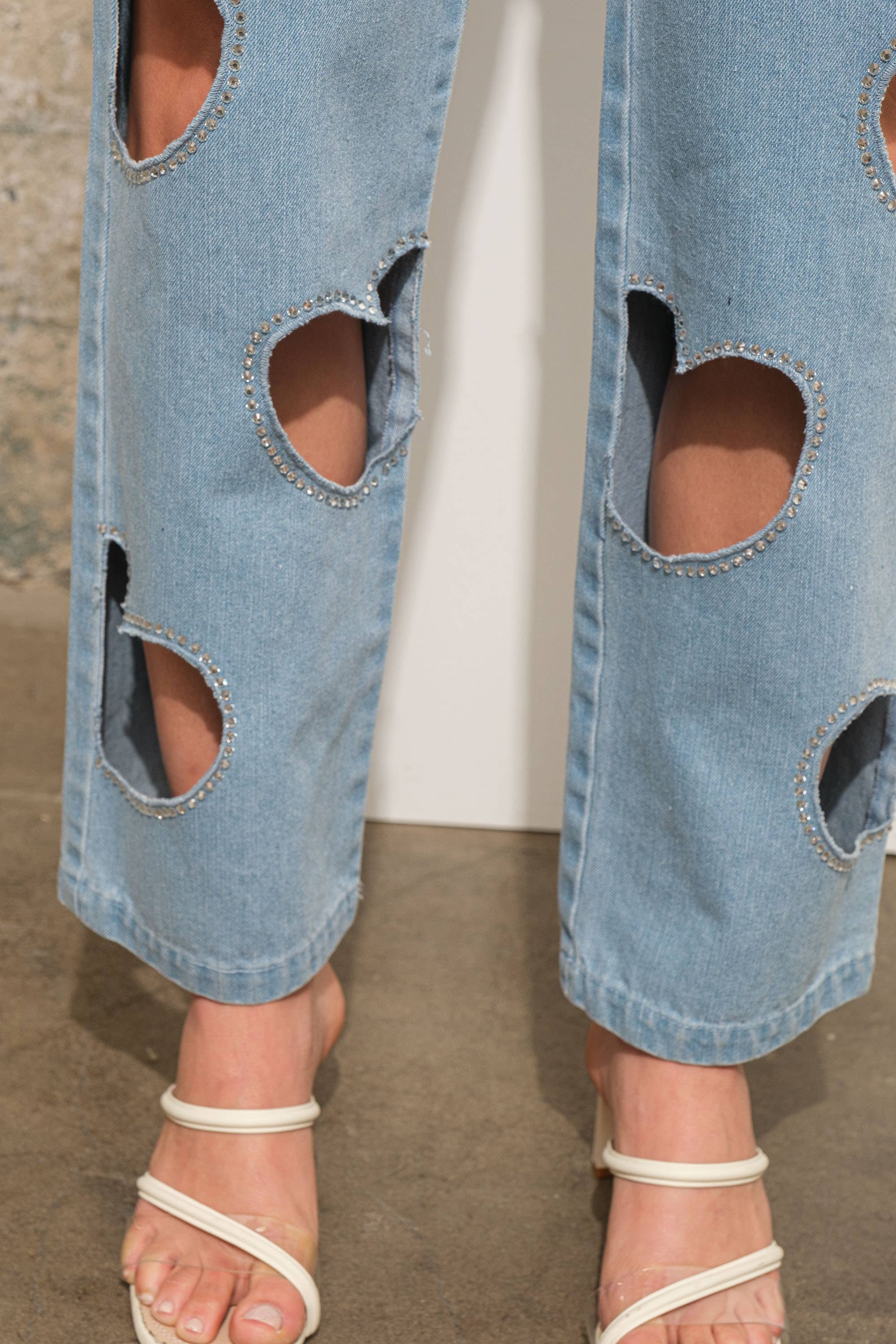22803P -Rhinestone Fringe Denim Jeans: LIGHT WASH