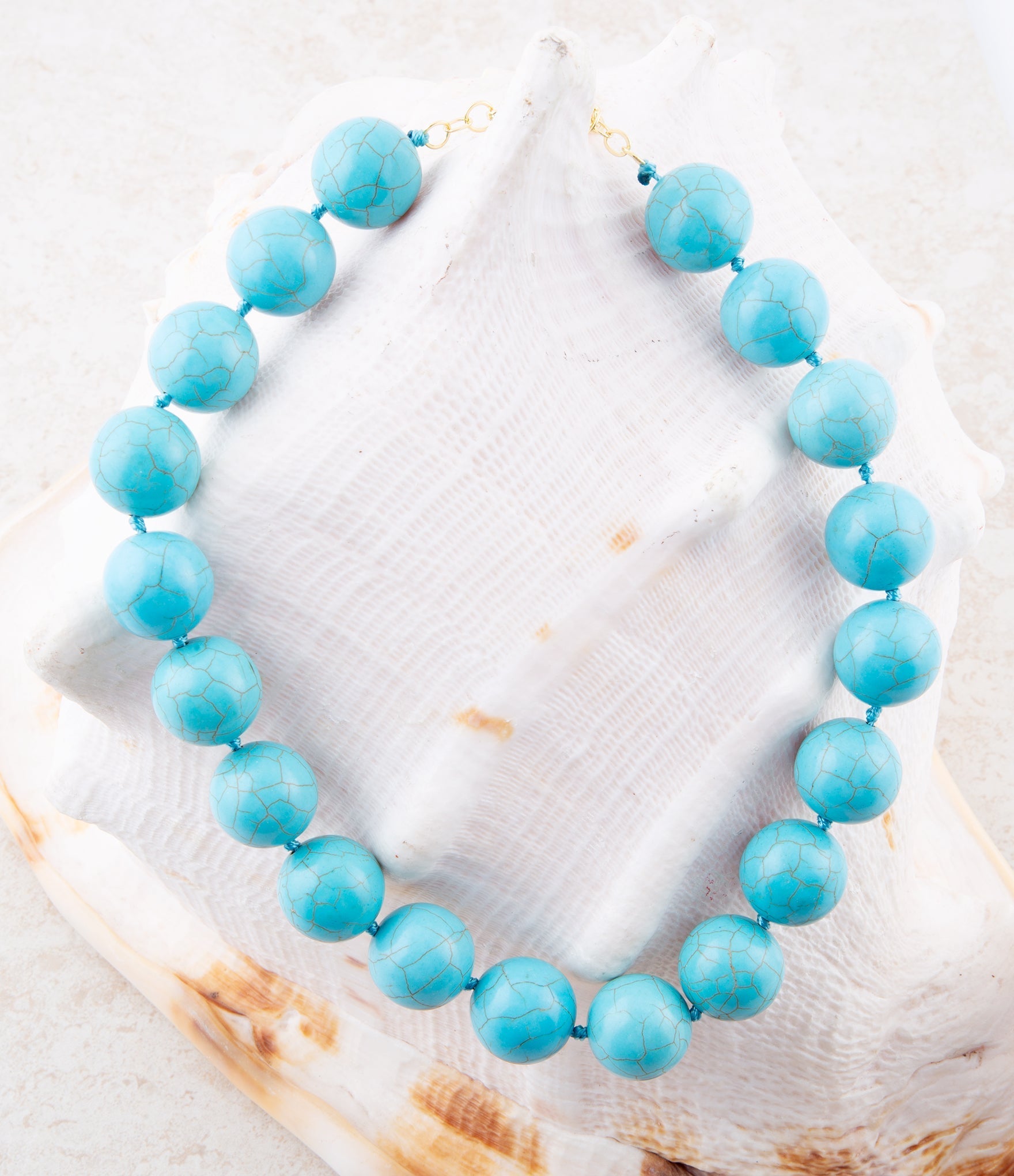Chunky Blue Magnesite Round Necklace