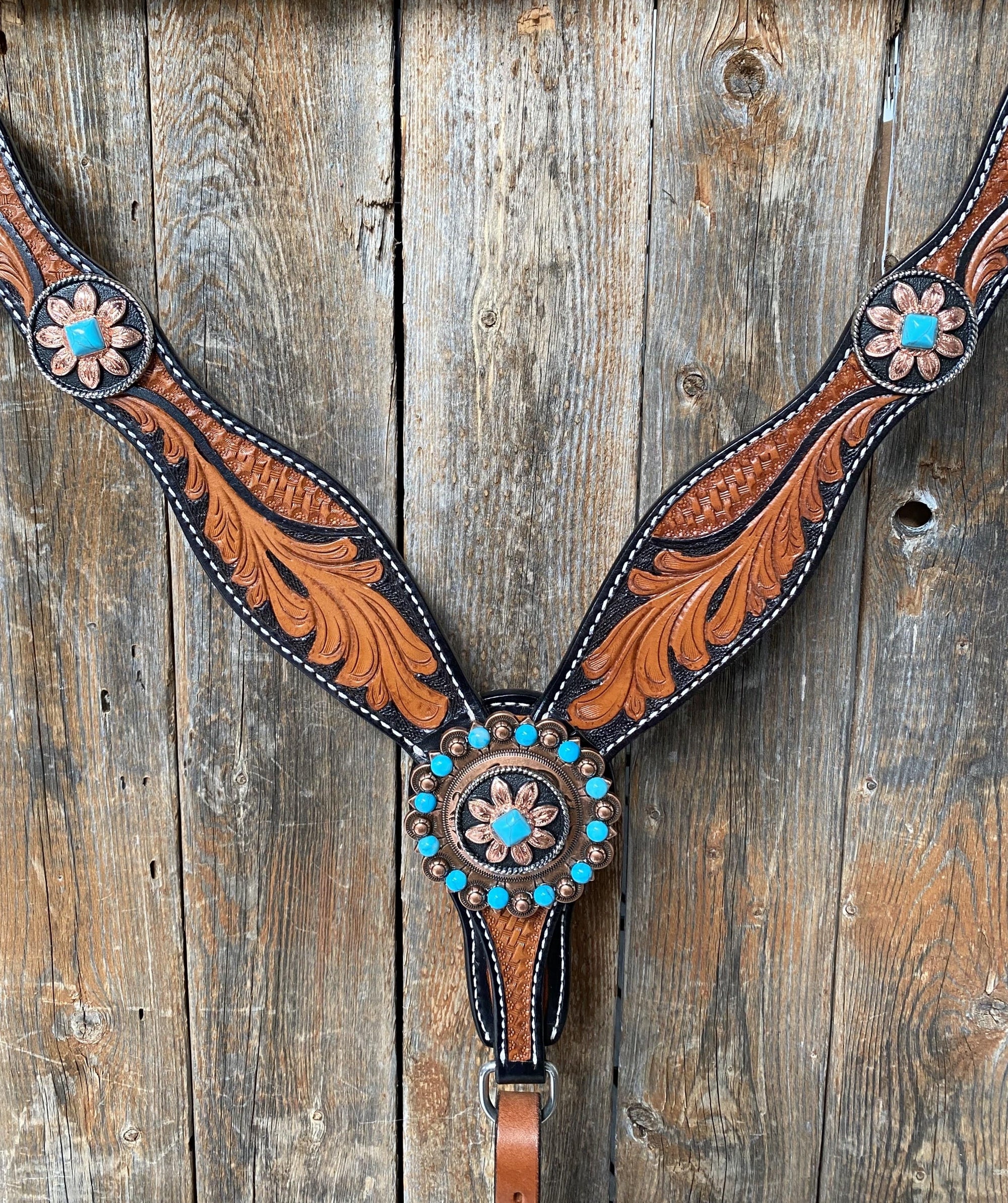 Two Tone Leaf Floral Turquoise One Ear &amp; Breastcollar Tack Set 
