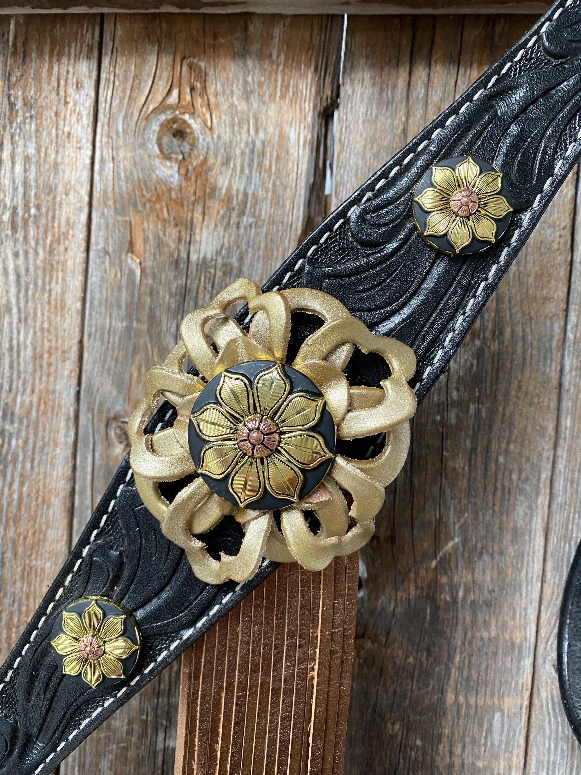 Breastcollar - Gold &amp; Black Sunflower 