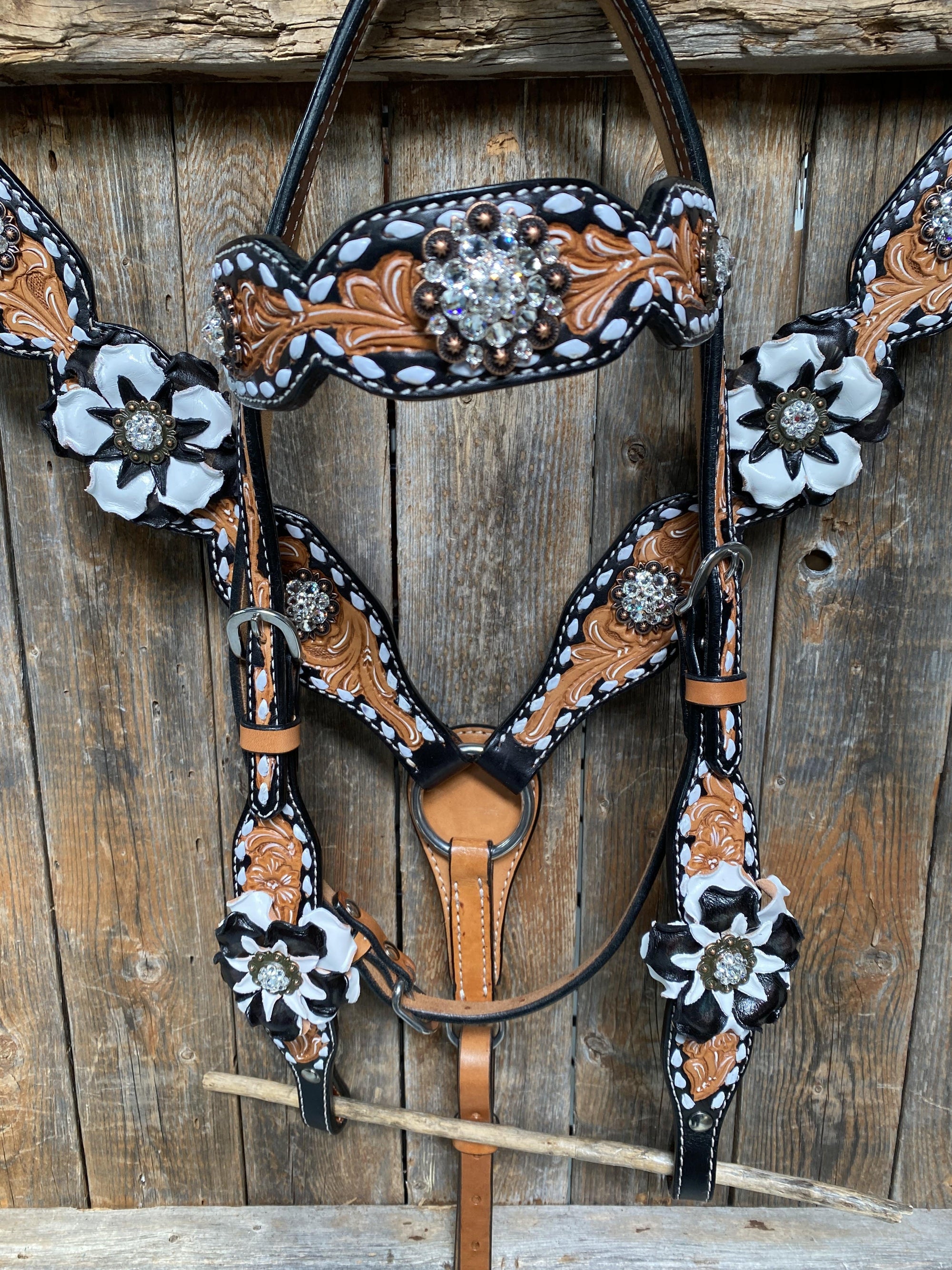 Buckstitch Flower Browband / One Ear Tack Set 