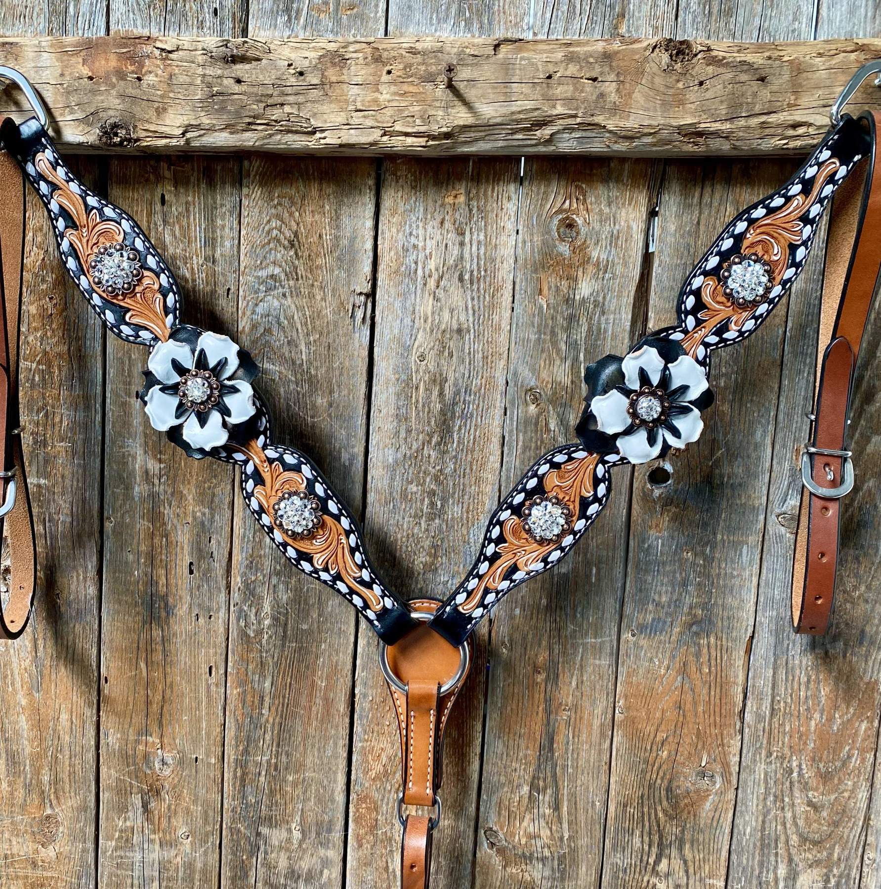 Buckstitch Flower Browband / One Ear Tack Set 