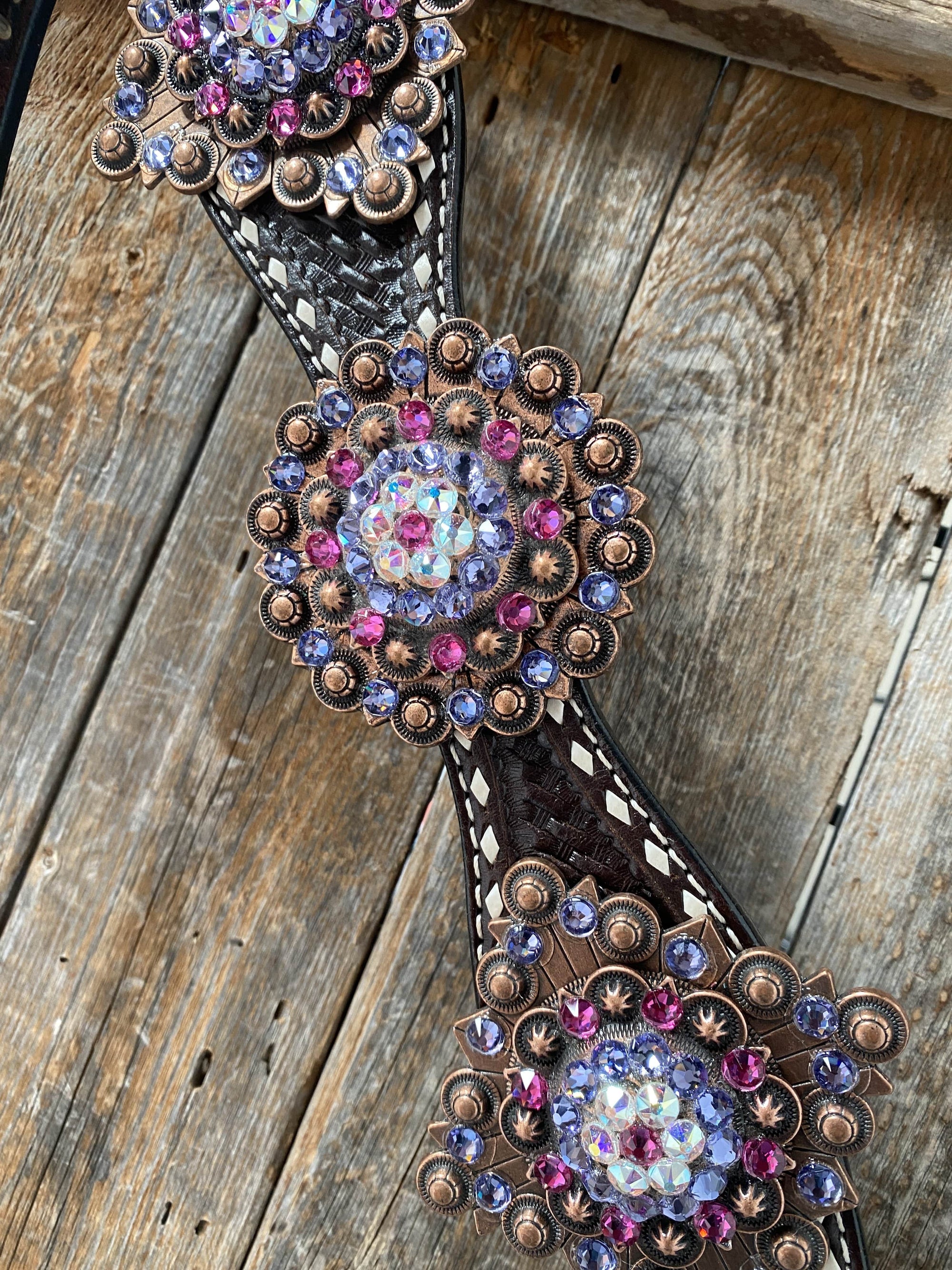 Dark Oil Buckstitch One Ear Headstall &amp; Breastcollar - Pink 