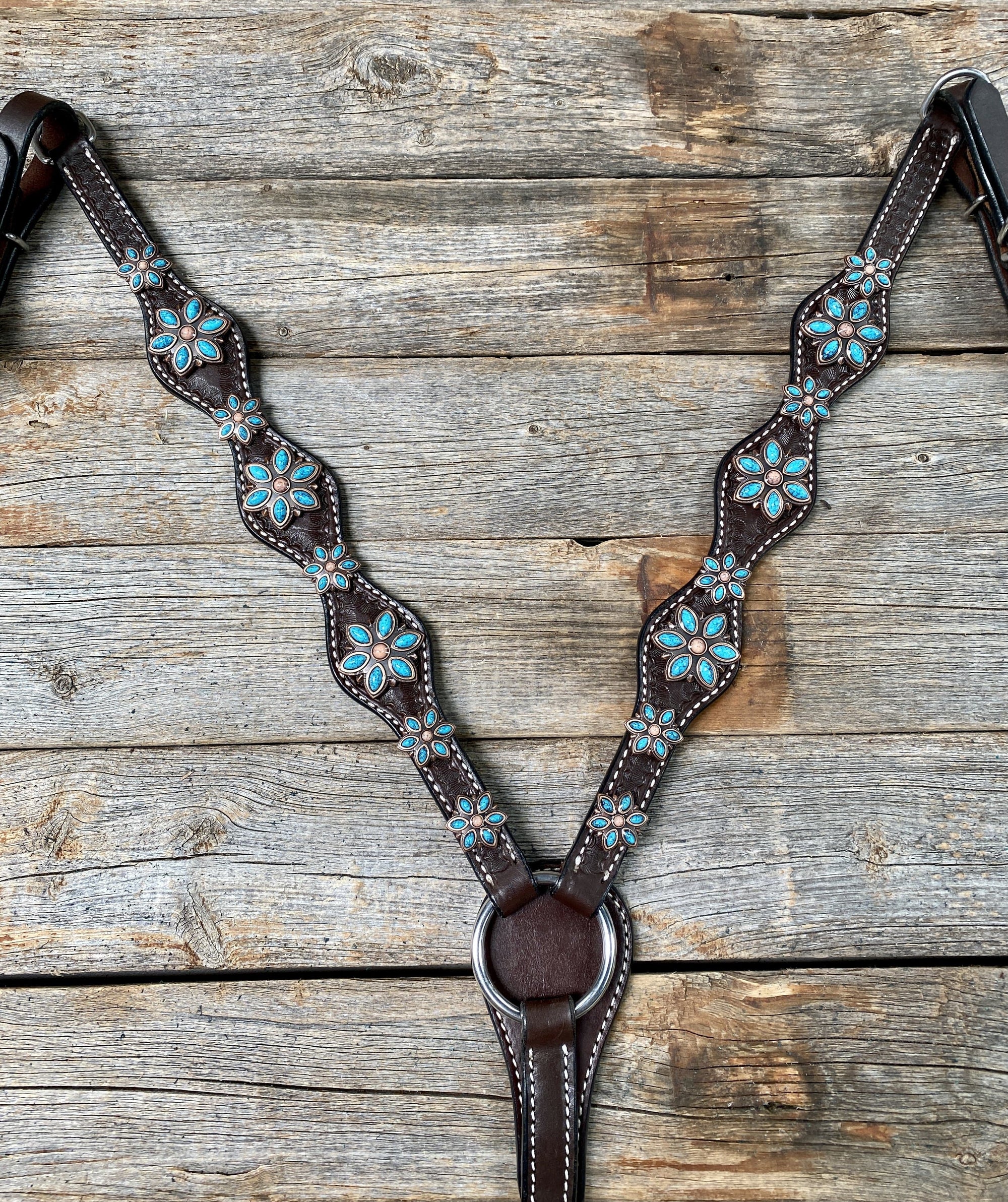 Dark Oil Floral Turquoise Breastcollar 