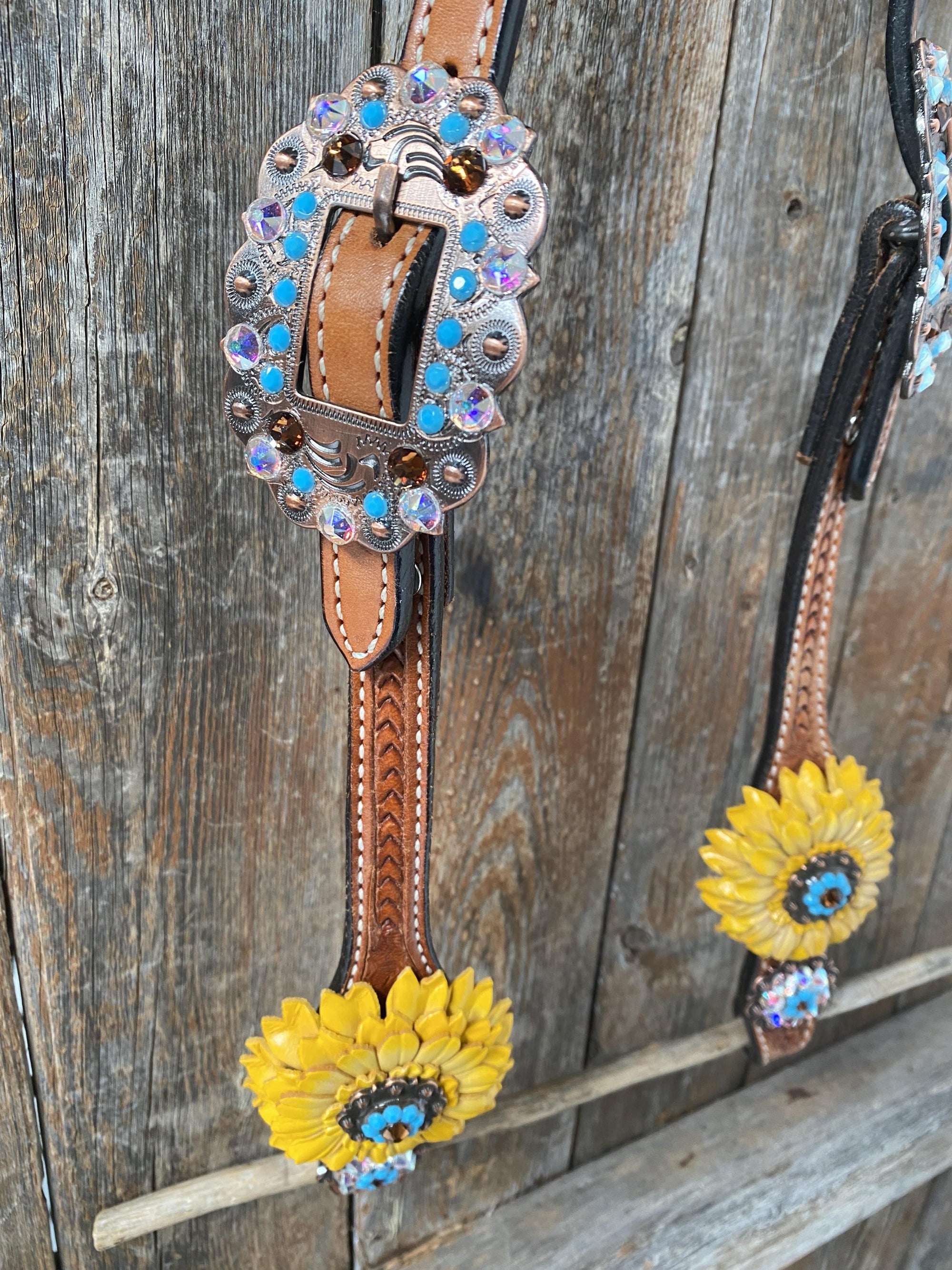 One Ear &amp; Breastcollar -Yellow Daisy 