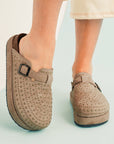 Charli Closed toe Platform Slippers