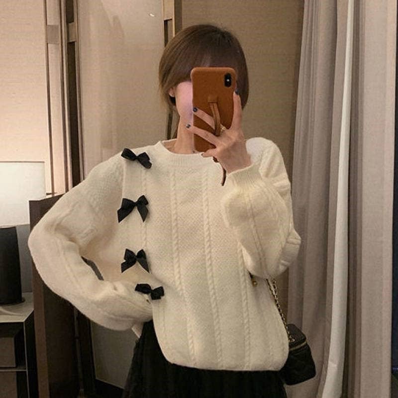 Sweet Bow Solid Color Sweater
