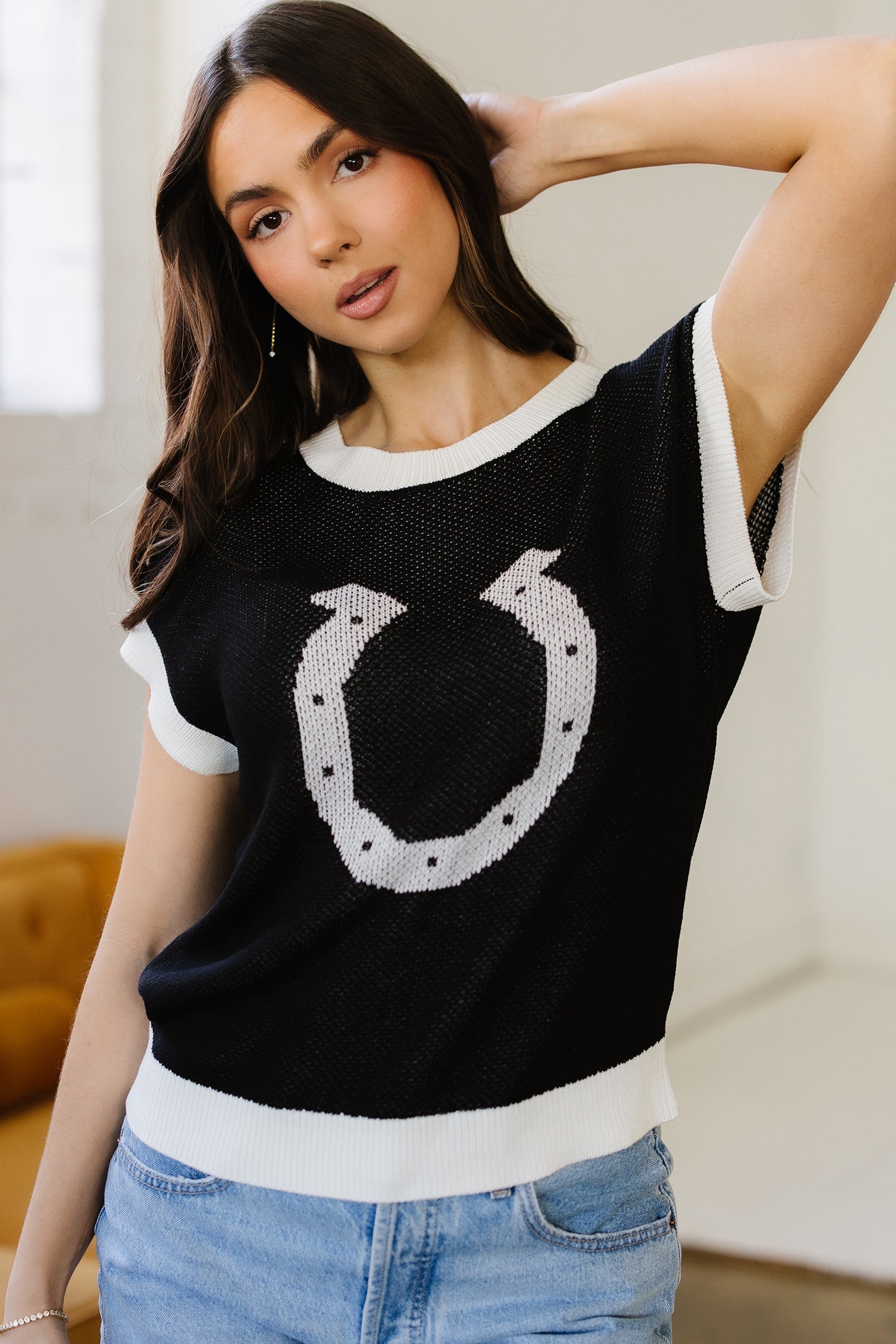 Western Horseshoe Contrast Trim Short Sleeve Sweater