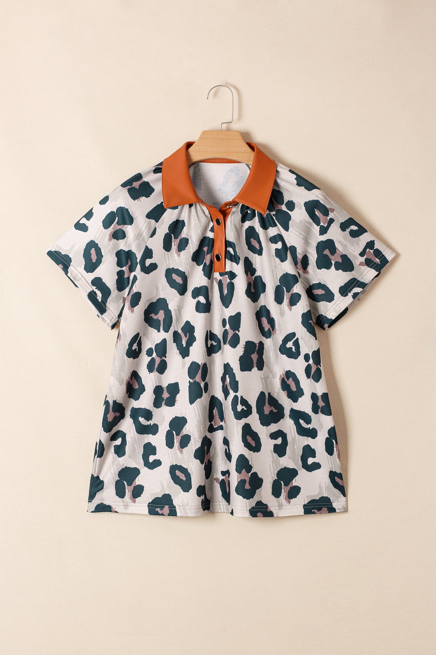 Leopard Buttoned Contrast Collar Short Sleeve Blouse