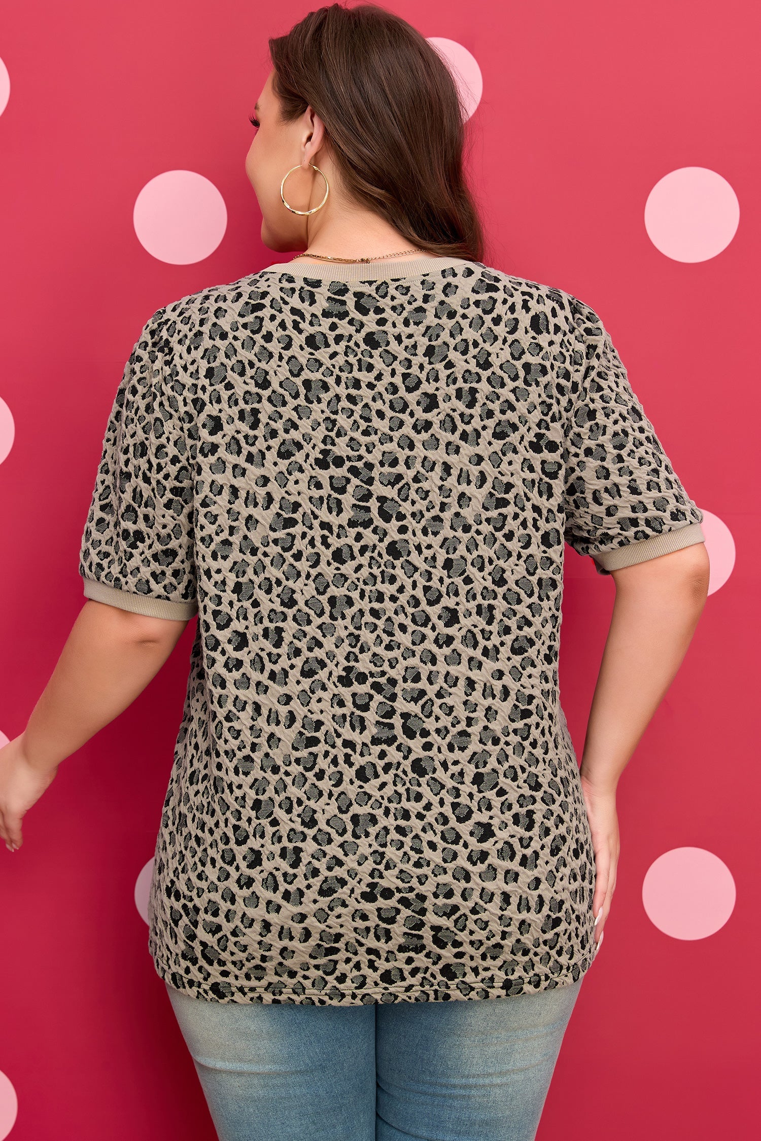 Plus Size Leopard Textured Short Sleeve T-Shirt
