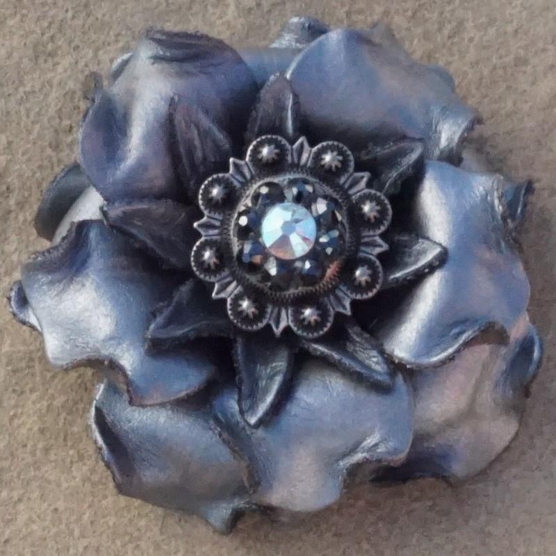 Silver Gardenia Flower With Antique Silver Jet &amp; AB 1" Concho