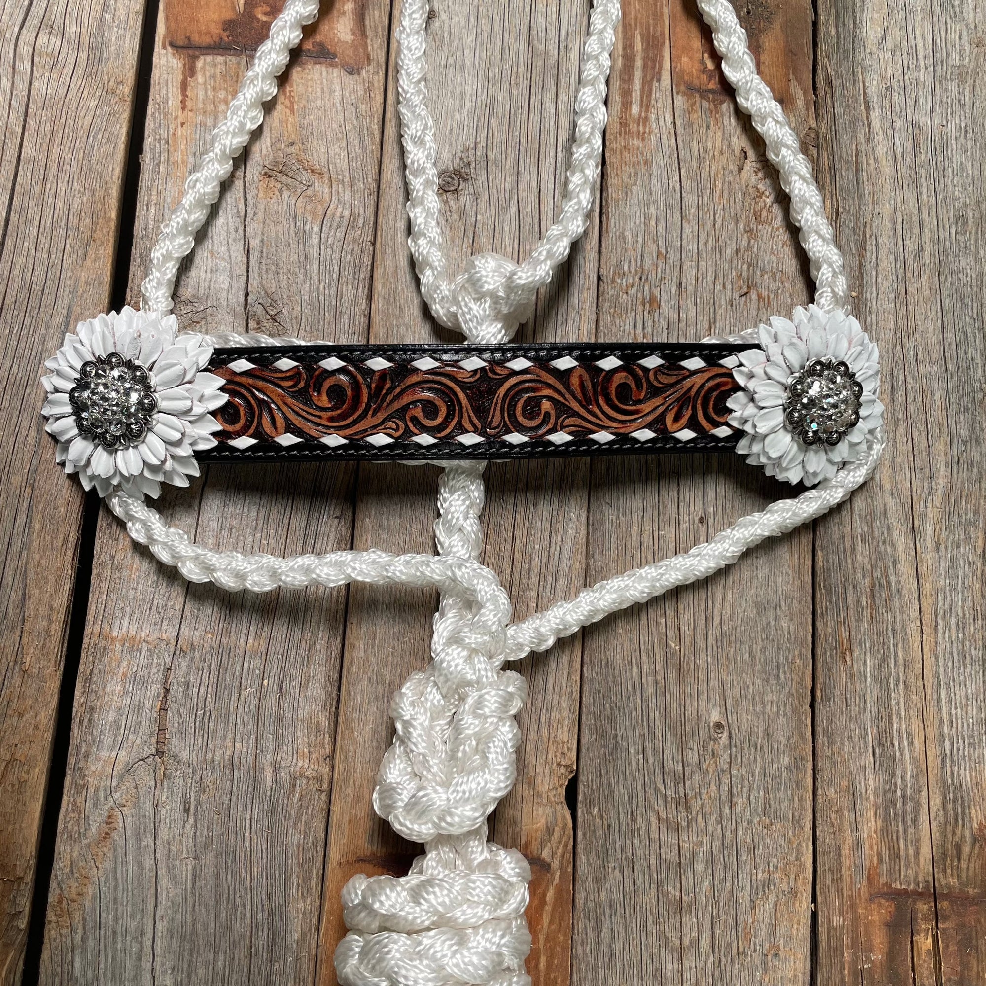 White Mule Tape Halter - White Daisy 