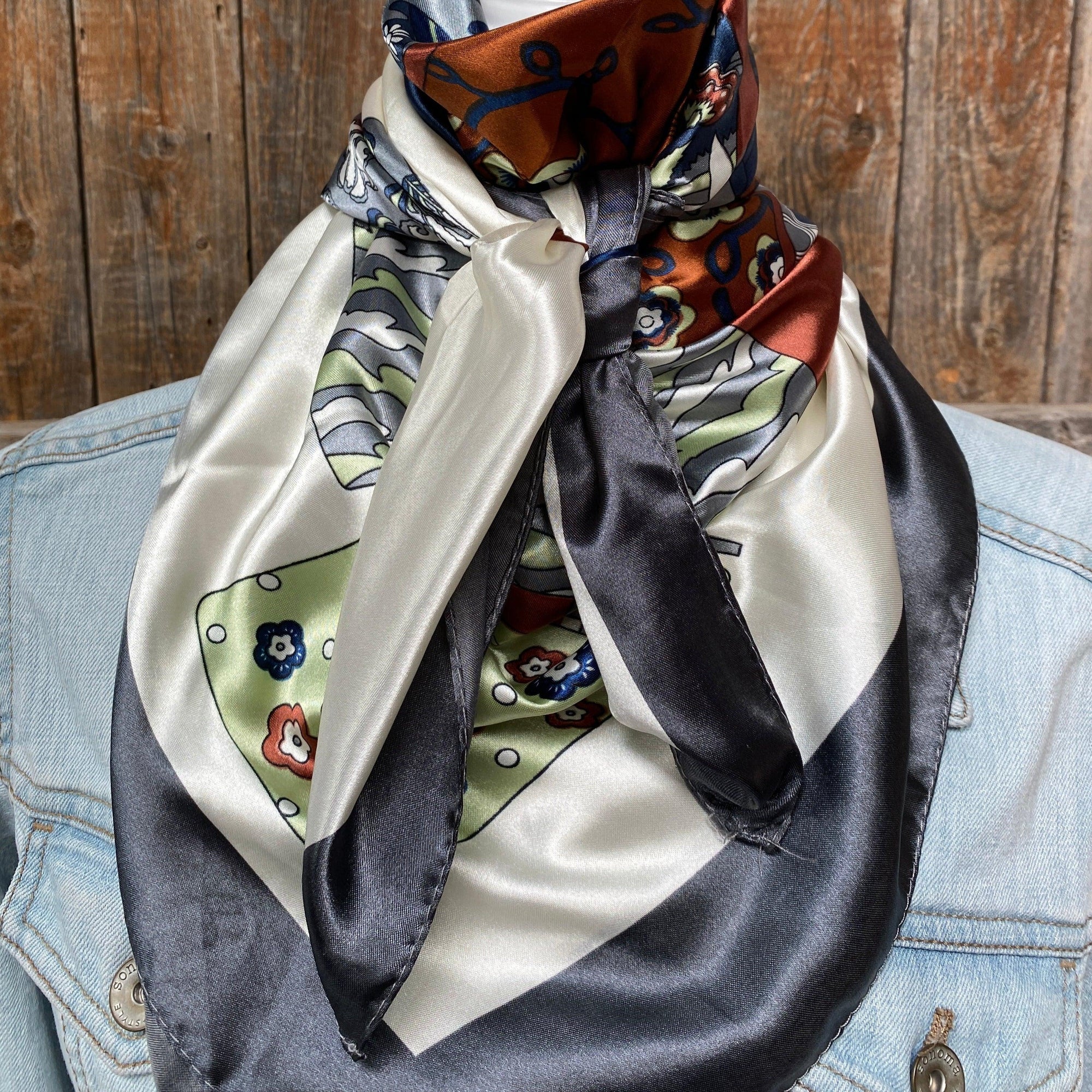 35X35"  Grey &amp; White  Wild Rag / Scarf WR3159X