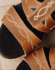 Becca Wedge - Desert Clay