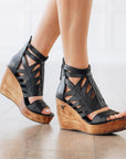 Becca Wedge - Jet Black