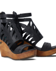 Becca Wedge - Jet Black