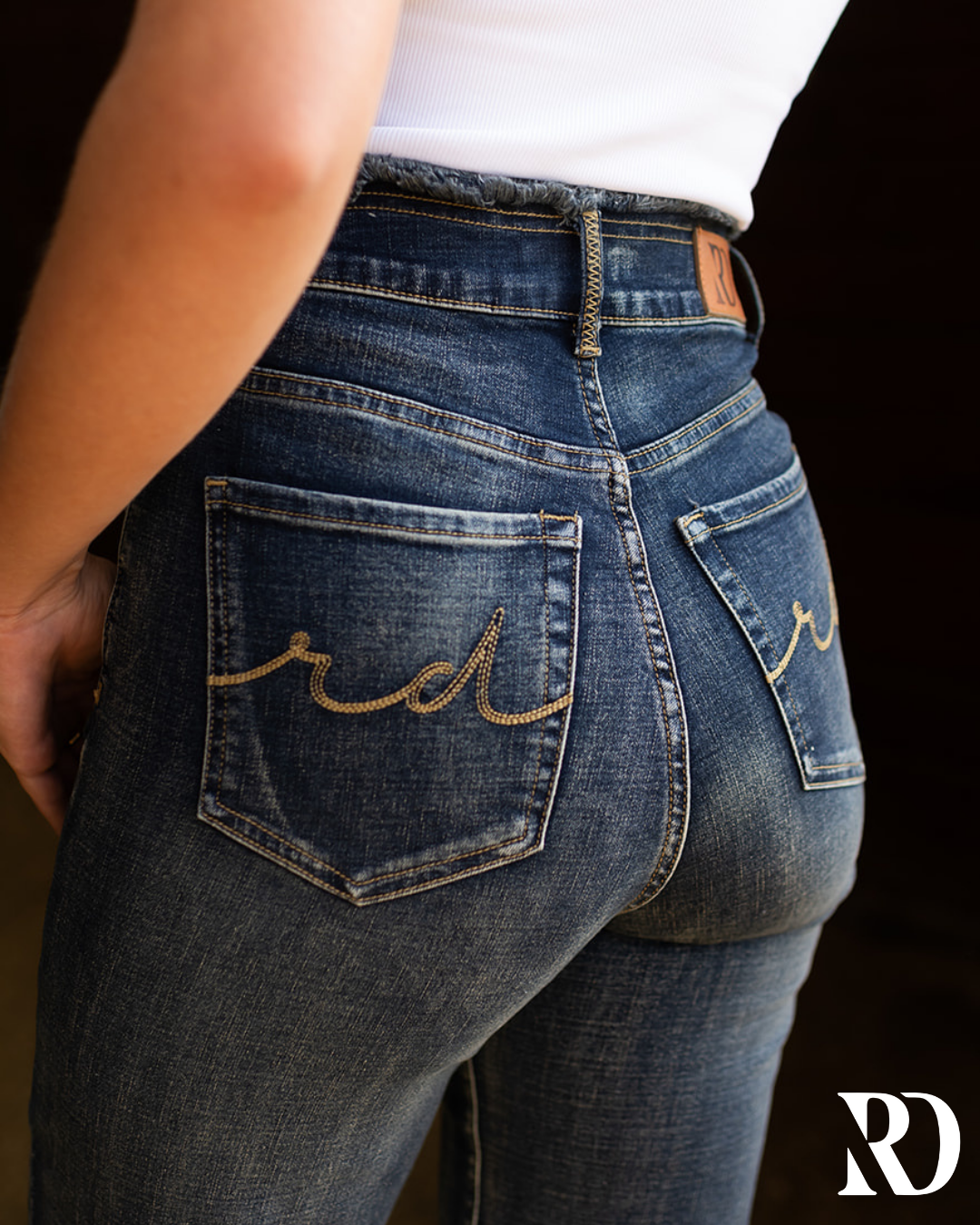 WILLOW FRAYED VINTAGE JEANS